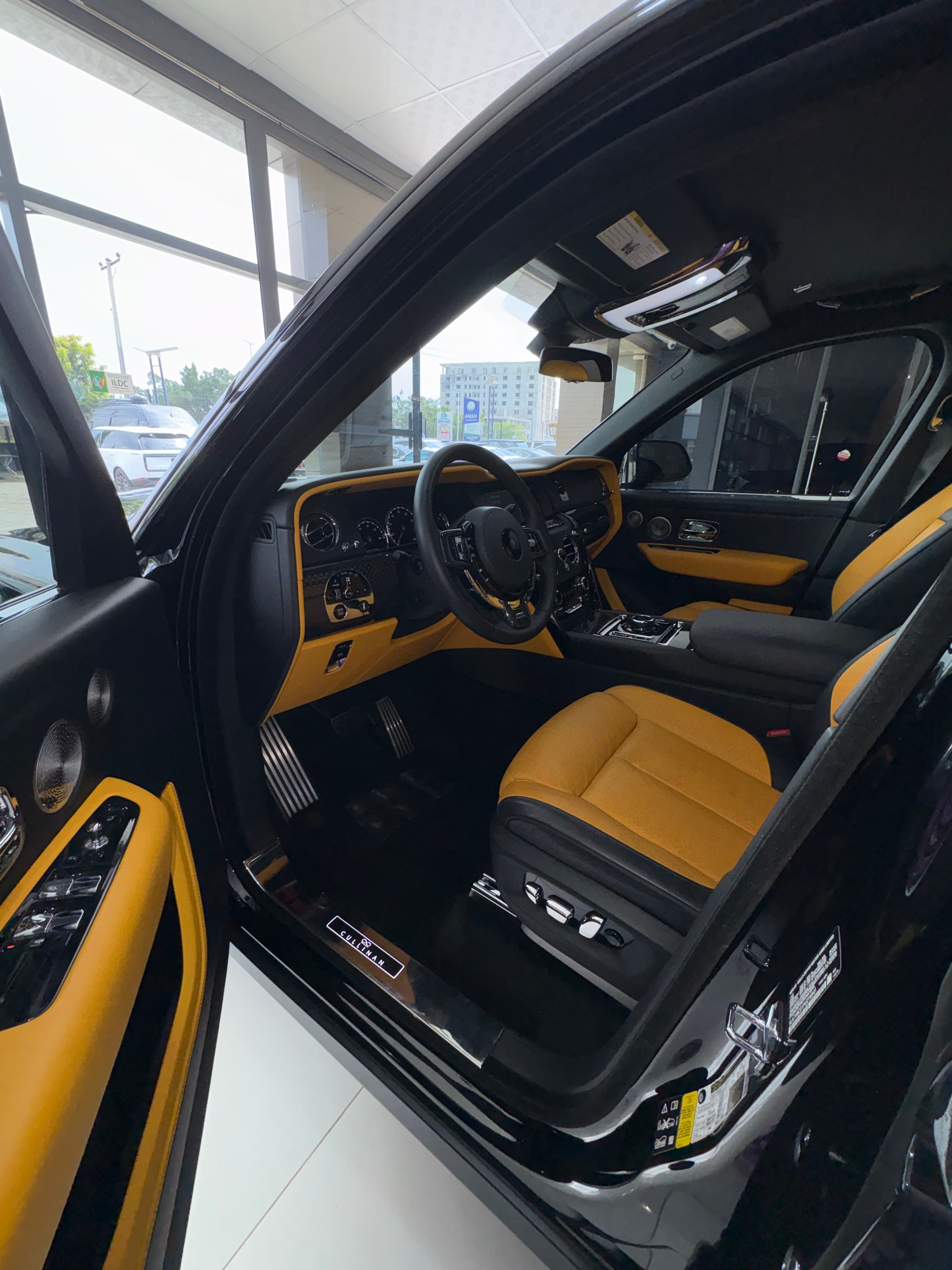 2023 ROYCE ROLLS CULLINAN SUV — photo 4